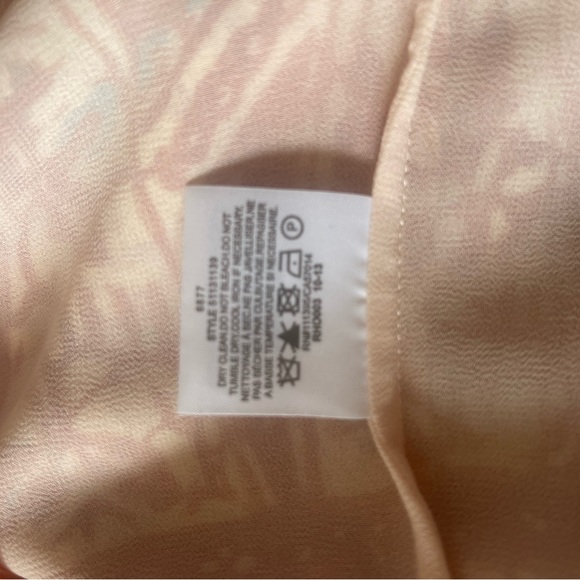 TORY BURCH~Print Blouse~100% Silk~Raglan Sleeve~Front Tassle Tie~Boho - Picture 5 of 8